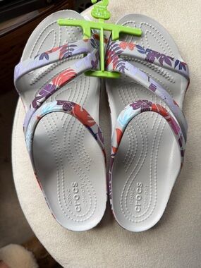 CROCS White Flip Sandals with Multicolor Floral Straps